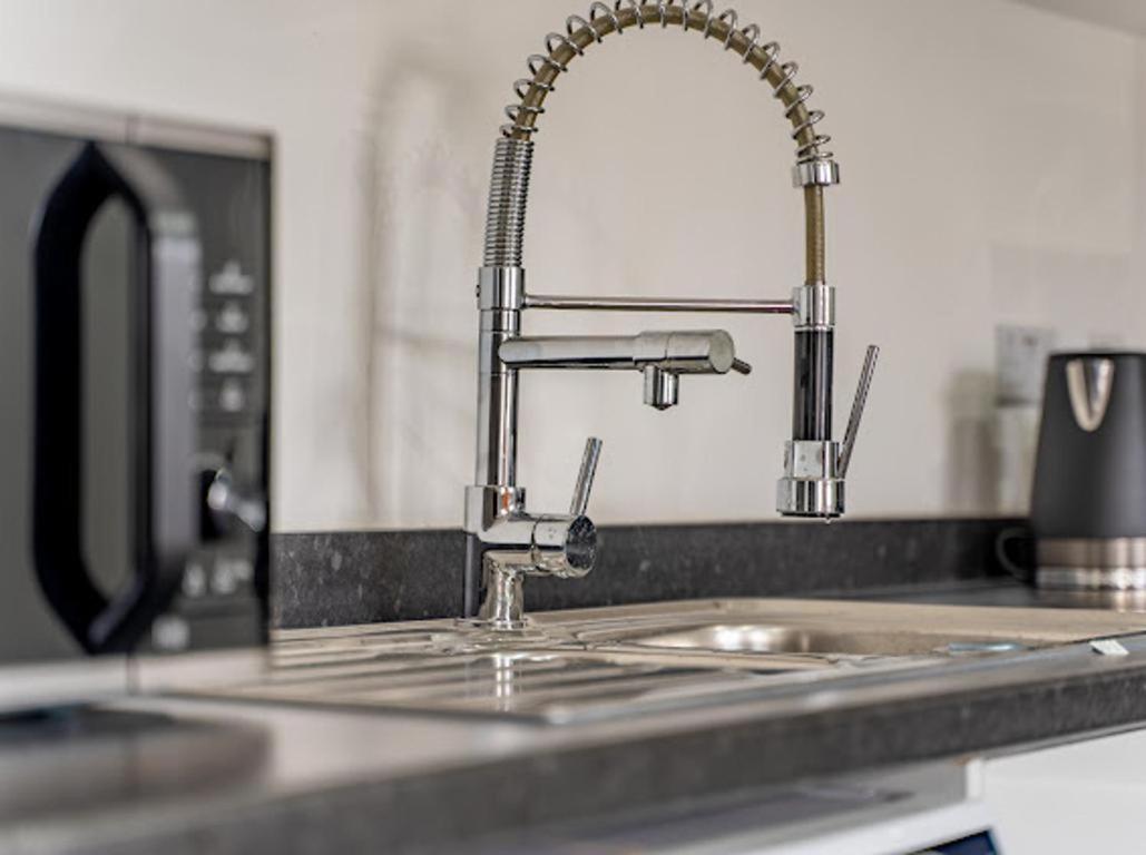 Cool Top Floor Apartment Very Near Birmingham Centre מראה חיצוני תמונה